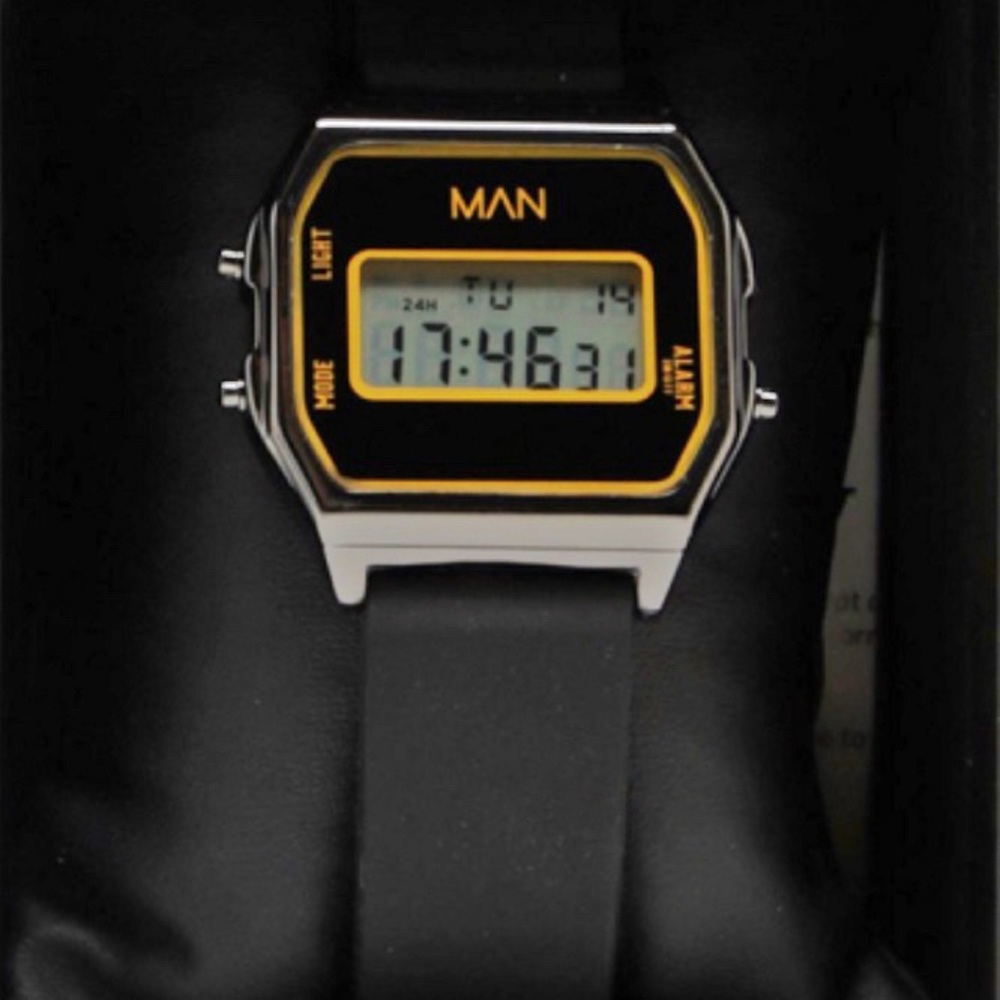 🔥🆕🔥FASHION MENS DIGITAL WATCH 🕺